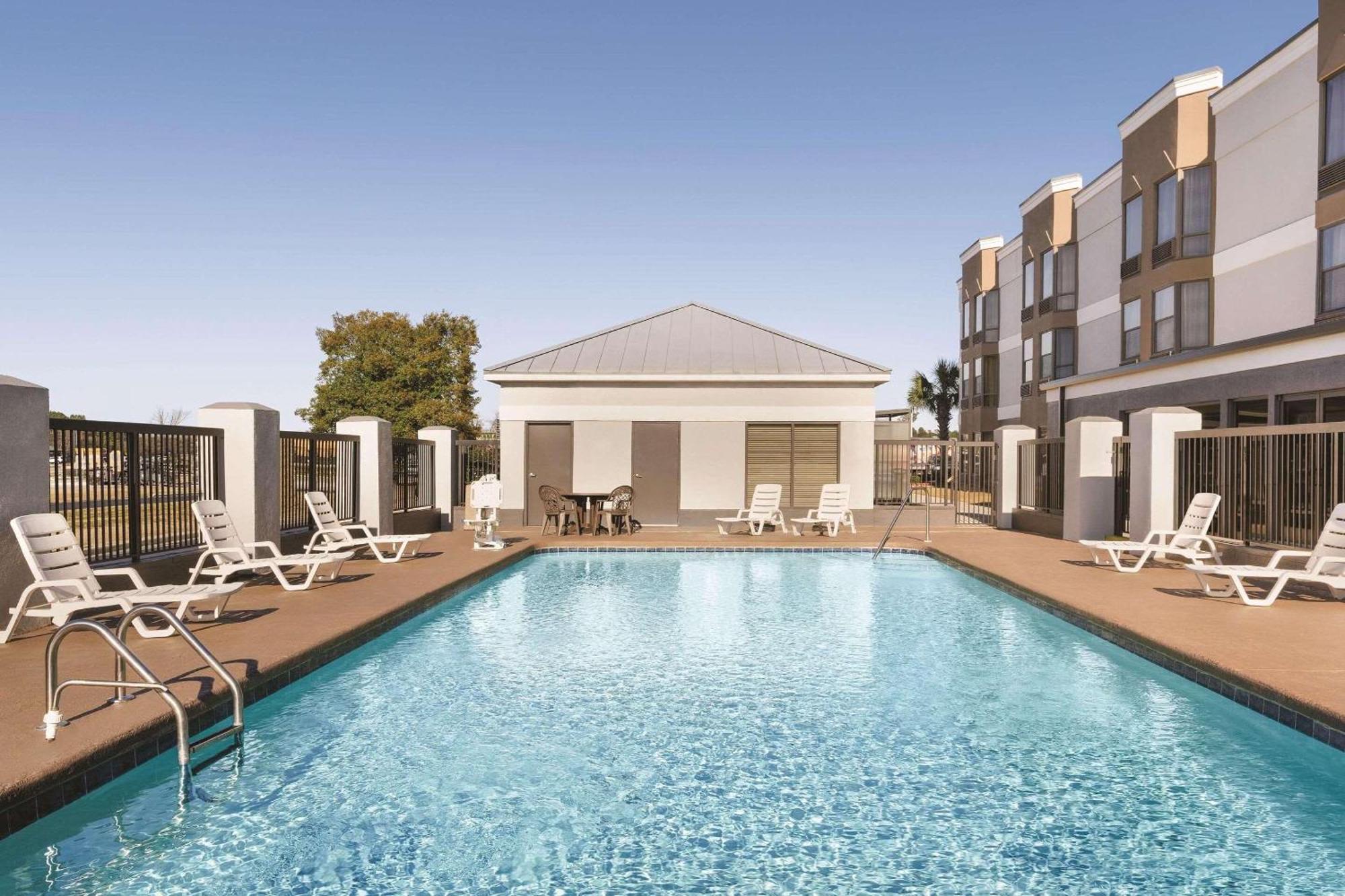 Country Inn & Suites By Radisson, Florence, Sc Экстерьер фото